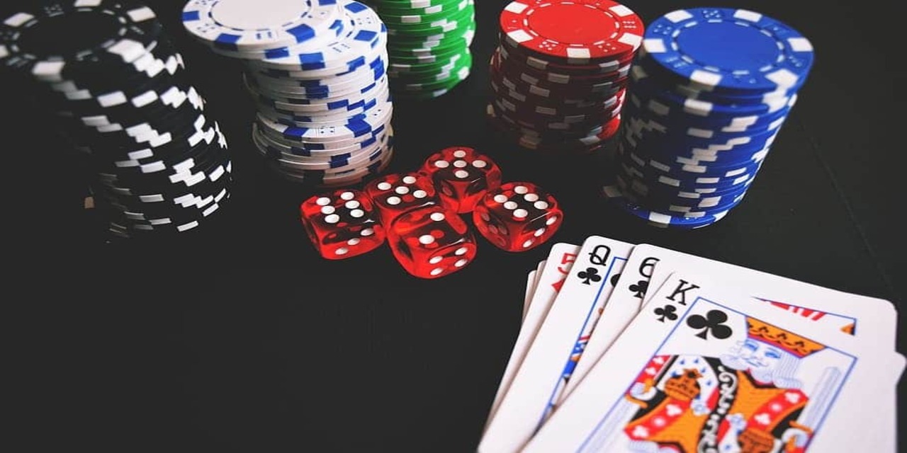 Comment s'inscrire pour jouer au poker en ligne ?